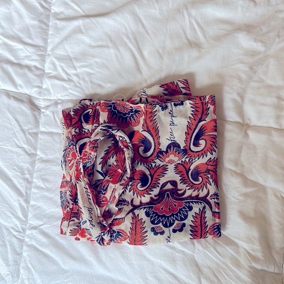 FREE PEOPLE brand BAG. shoulder bag. Thin patterned fabric. No closure. - Picture 8 of 10